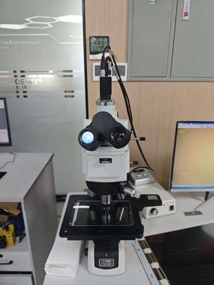 VMT-2010F Industrial Microscope with 50-500x Magnification